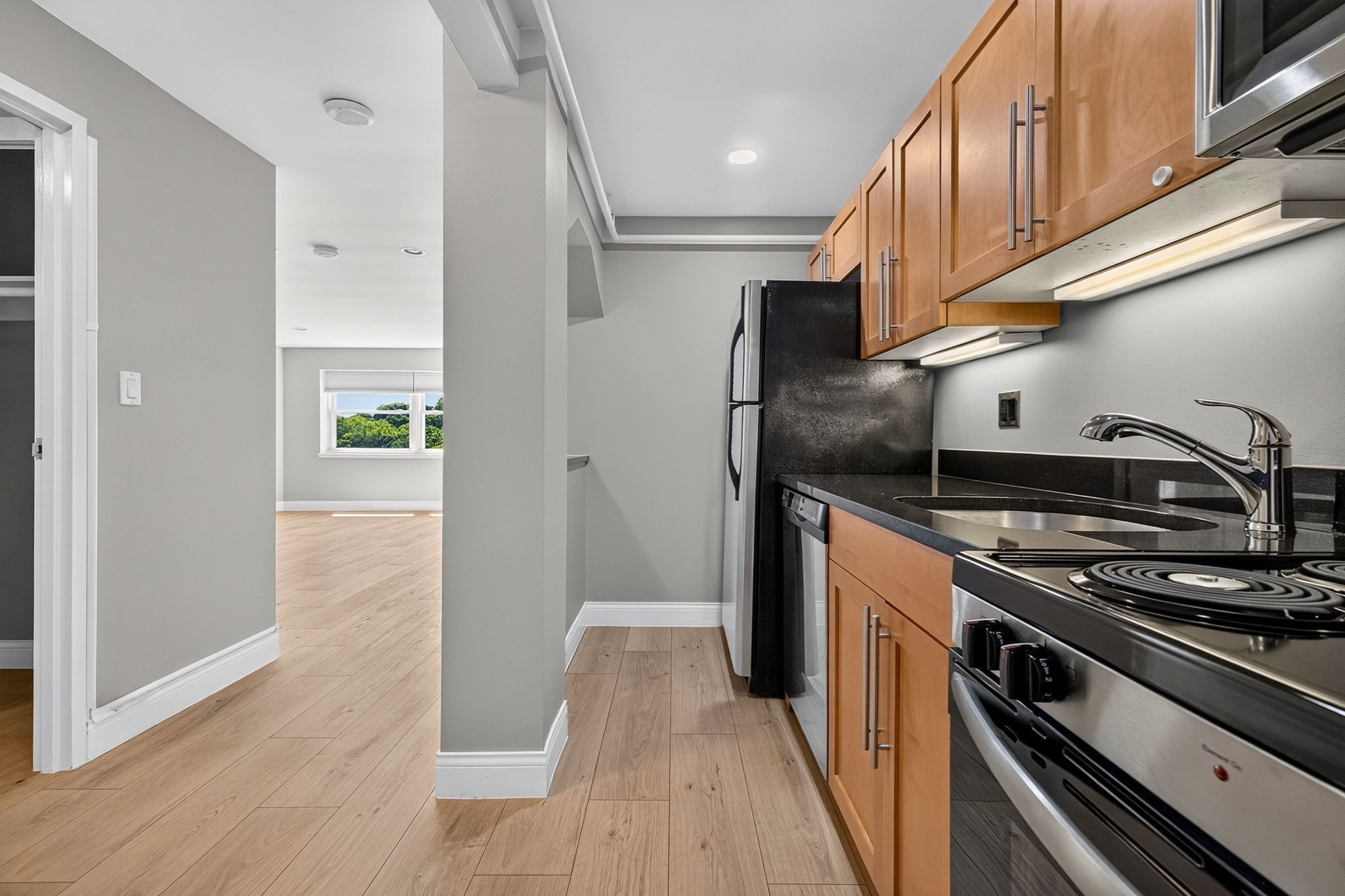 1600 Beacon St # 904 Property Photo 14