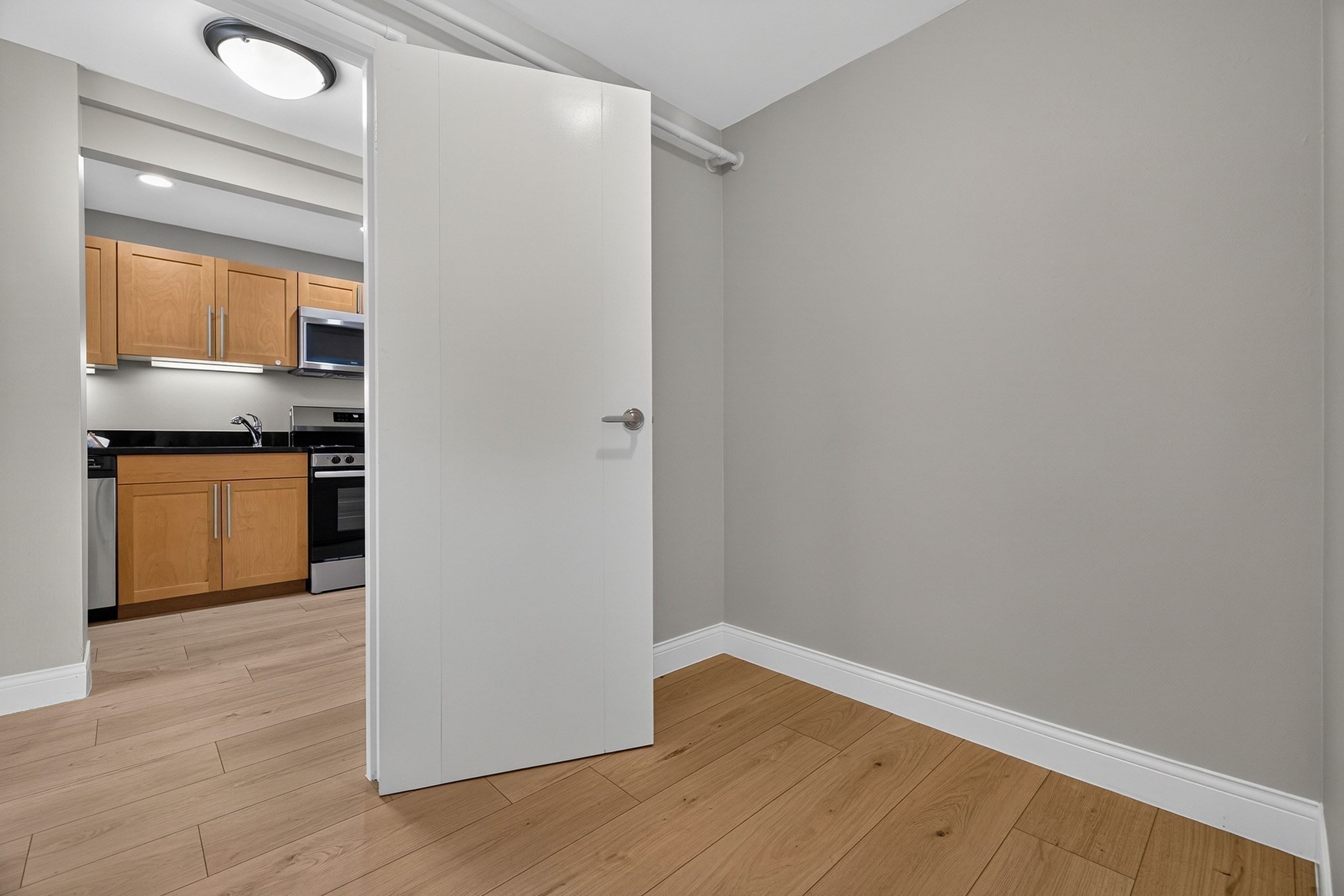 1600 Beacon St # 904 Property Photo 15