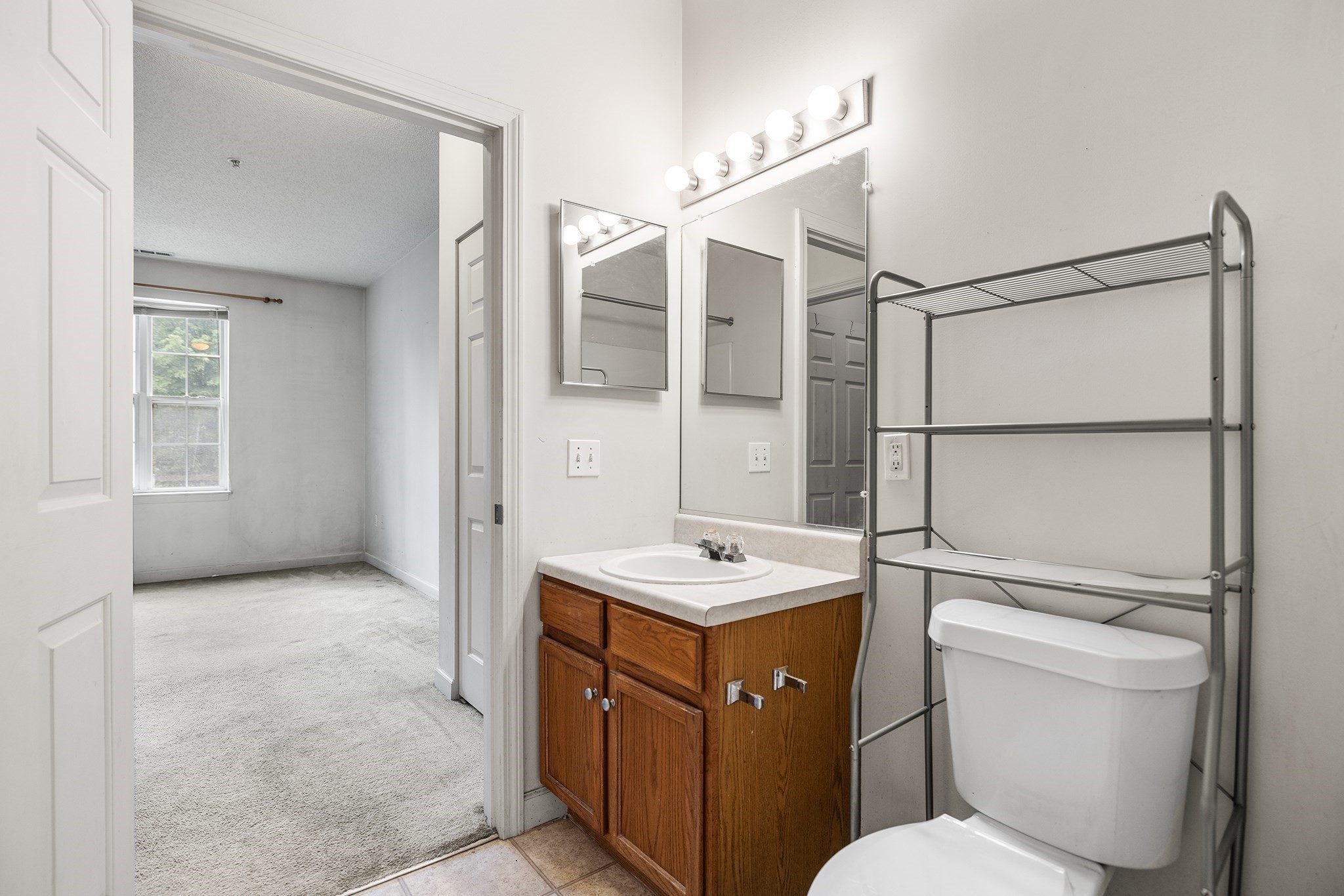 21 Hampshire Road # 105 Property Photo 15