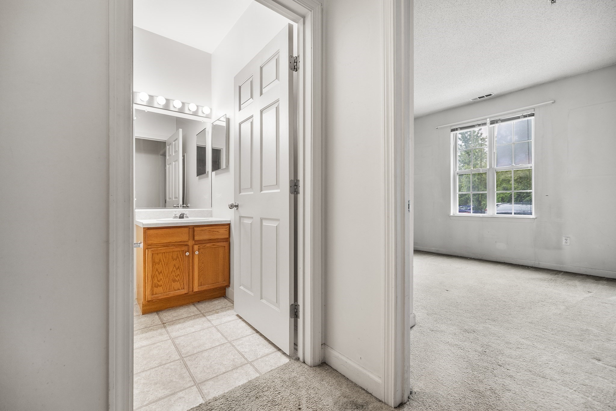 21 Hampshire Road # 105 Property Photo 18