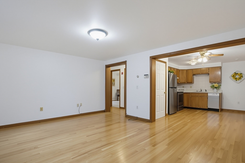 45 Cross St # 21 Property Photo 8