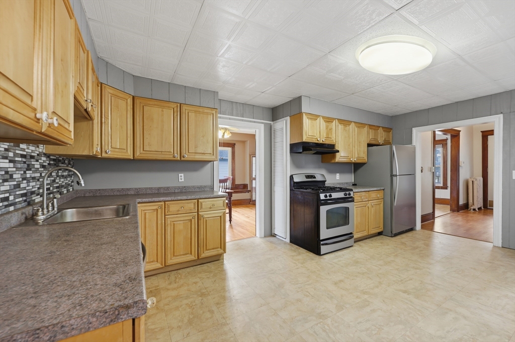80 Francis Street Property Photo 4