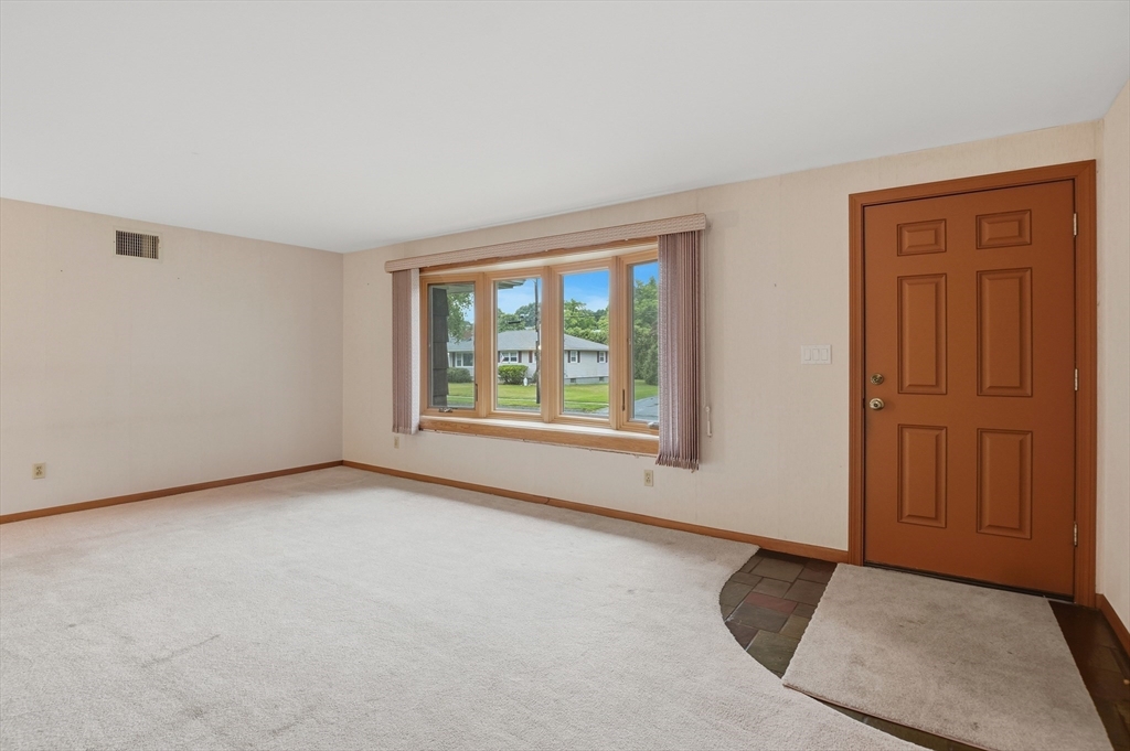 52 Thornton Road Property Photo 2