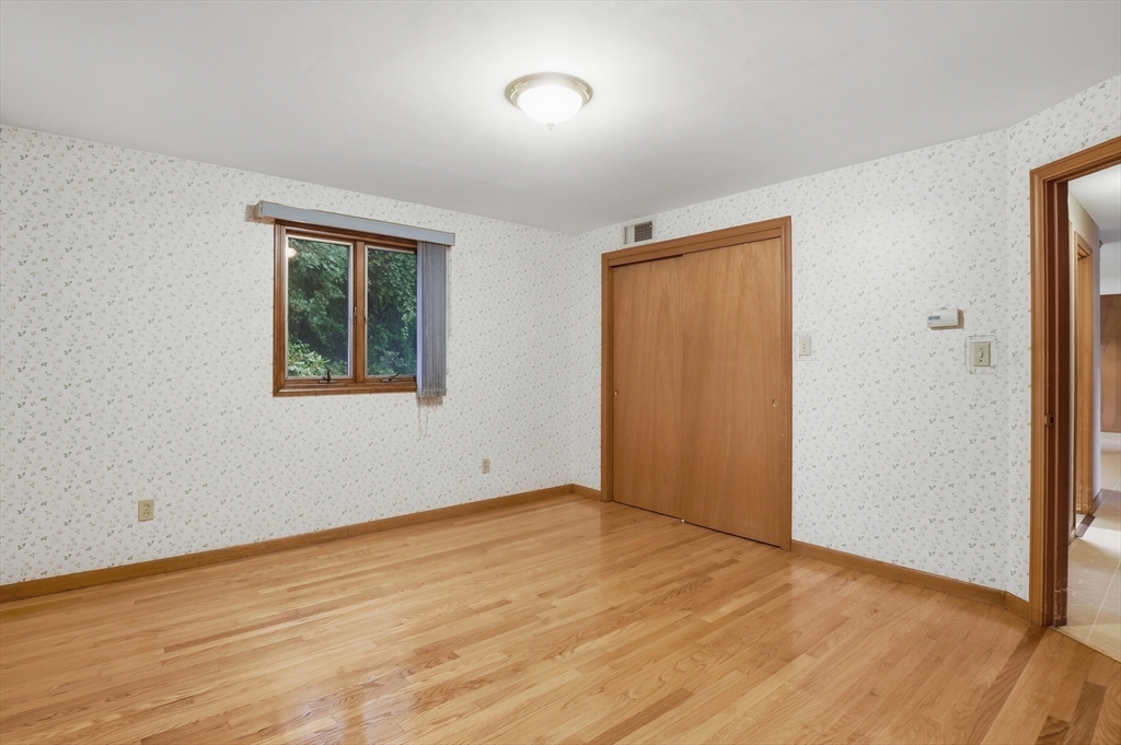 52 Thornton Road Property Photo 12