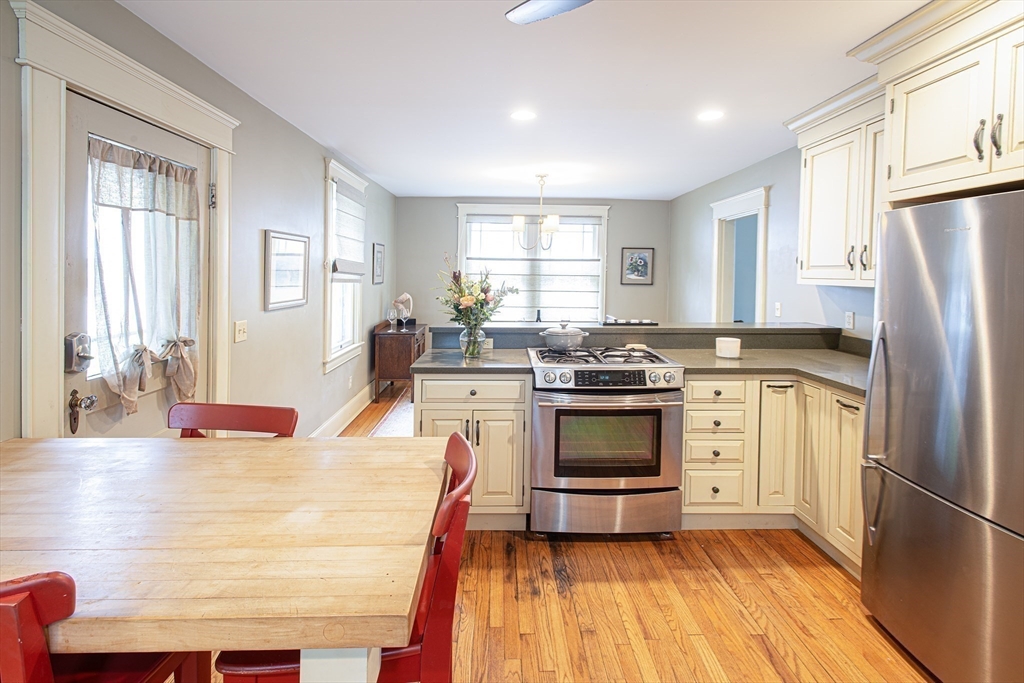 61 Massasoit Street Property Photo 3