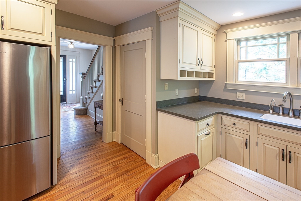 61 Massasoit Street Property Photo 7