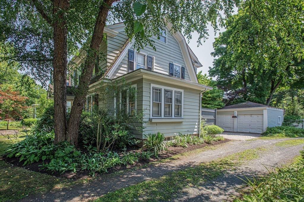 61 Massasoit Street Property Photo 32