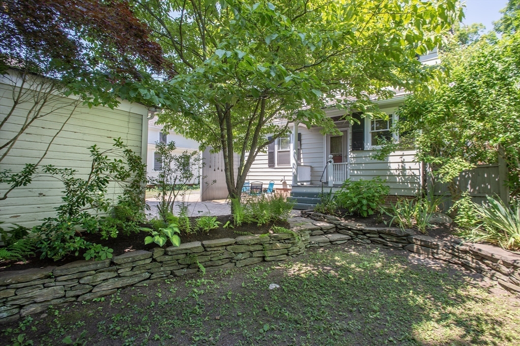 61 Massasoit Street Property Photo 33