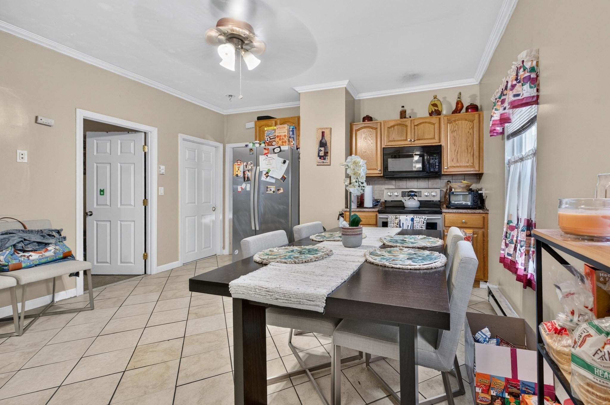 5 Diamond St Property Photo 6