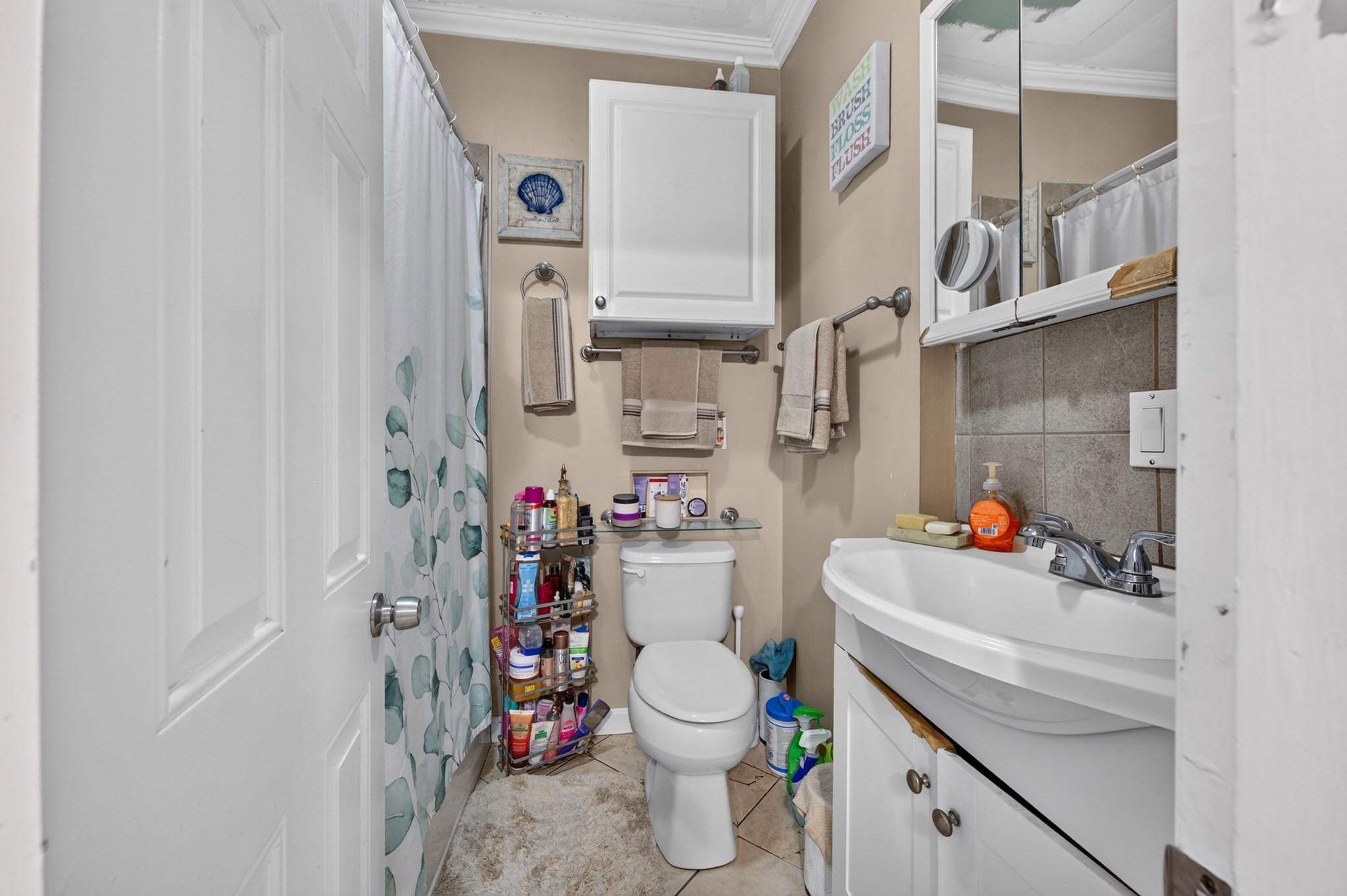 5 Diamond St Property Photo 9