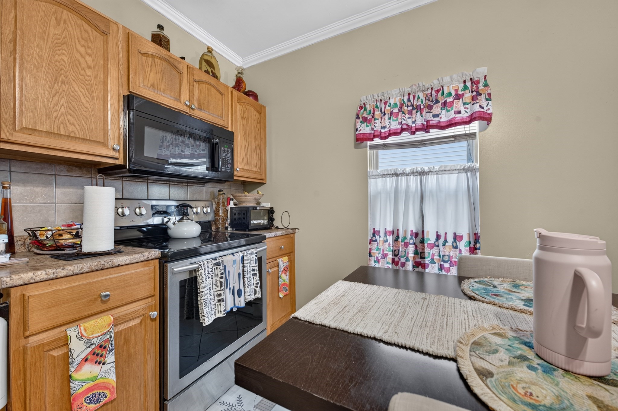 5 Diamond St Property Photo 11