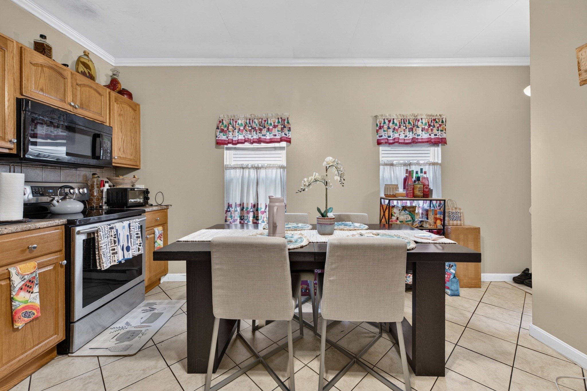 5 Diamond St Property Photo 12