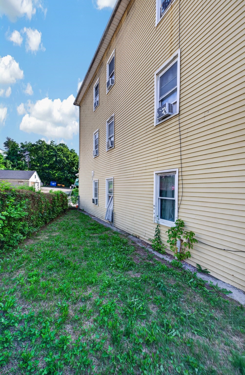 5 Diamond St Property Photo 20