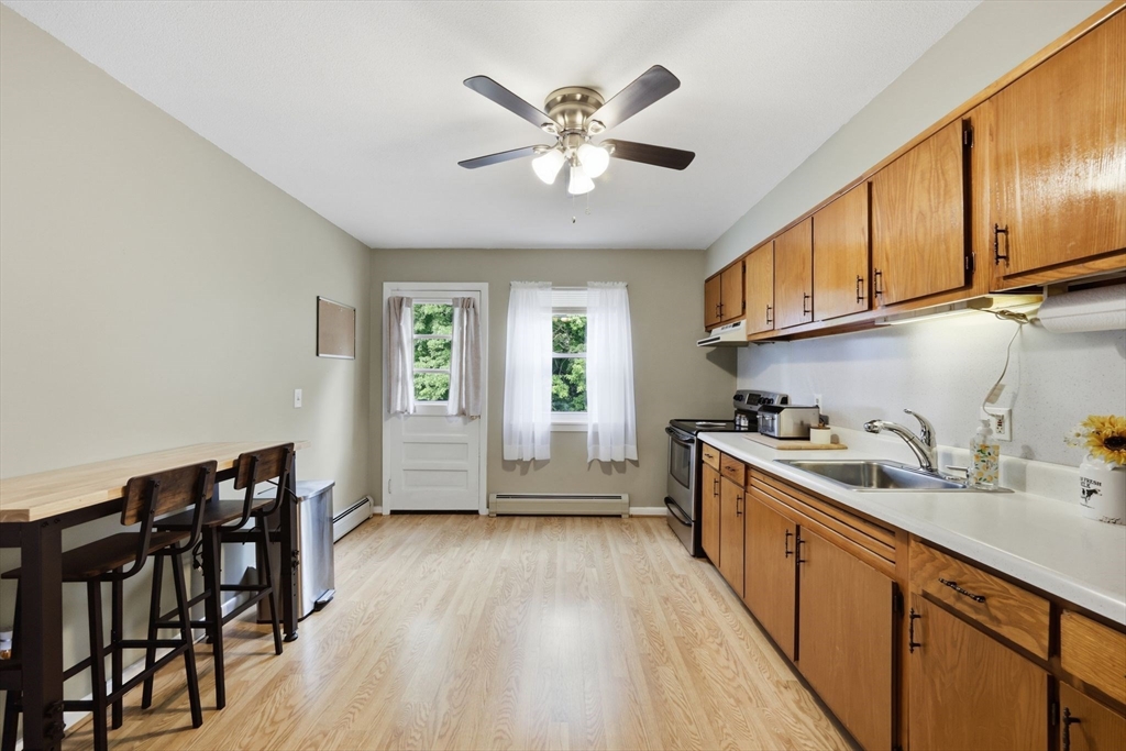 119 Colonial Cir # A Property Photo 6