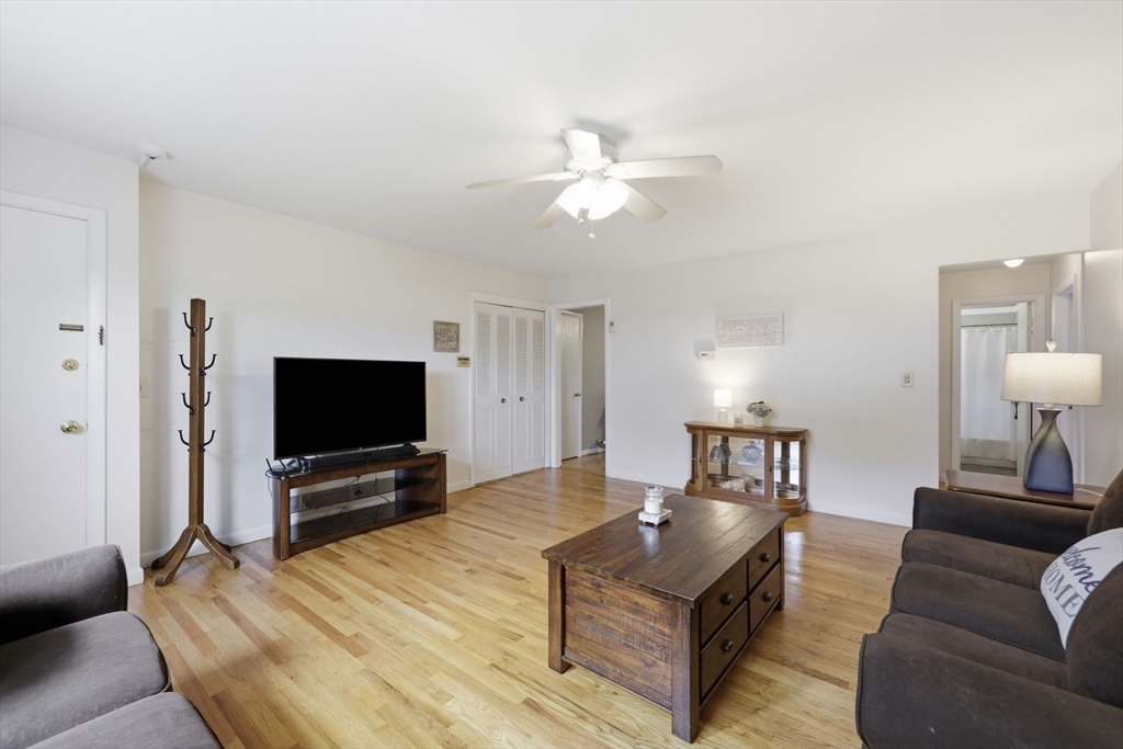 119 Colonial Cir # A Property Photo 13