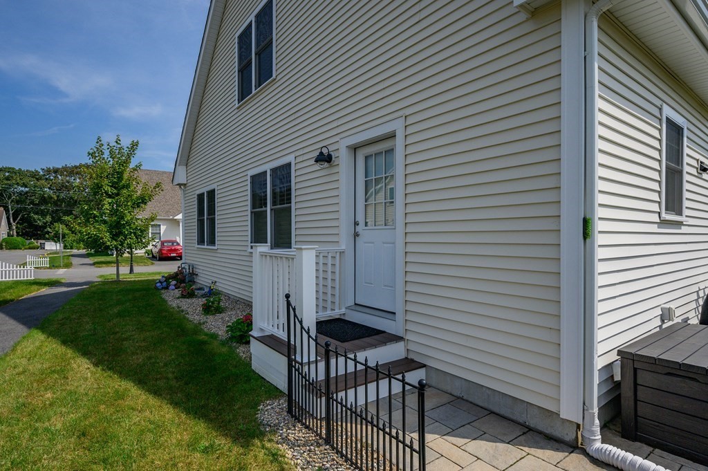 637 Gifford St # 15b Property Photo 26