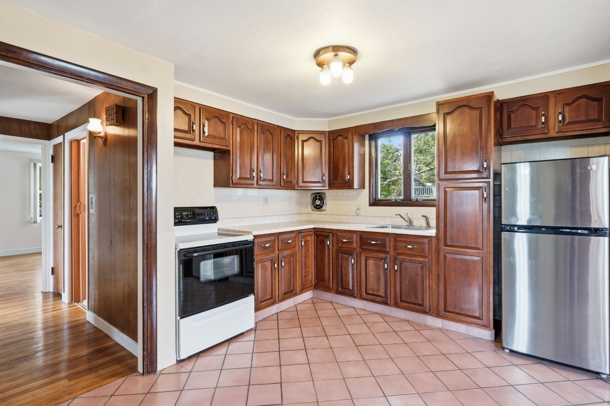 6 Devine Rd Property Photo 8
