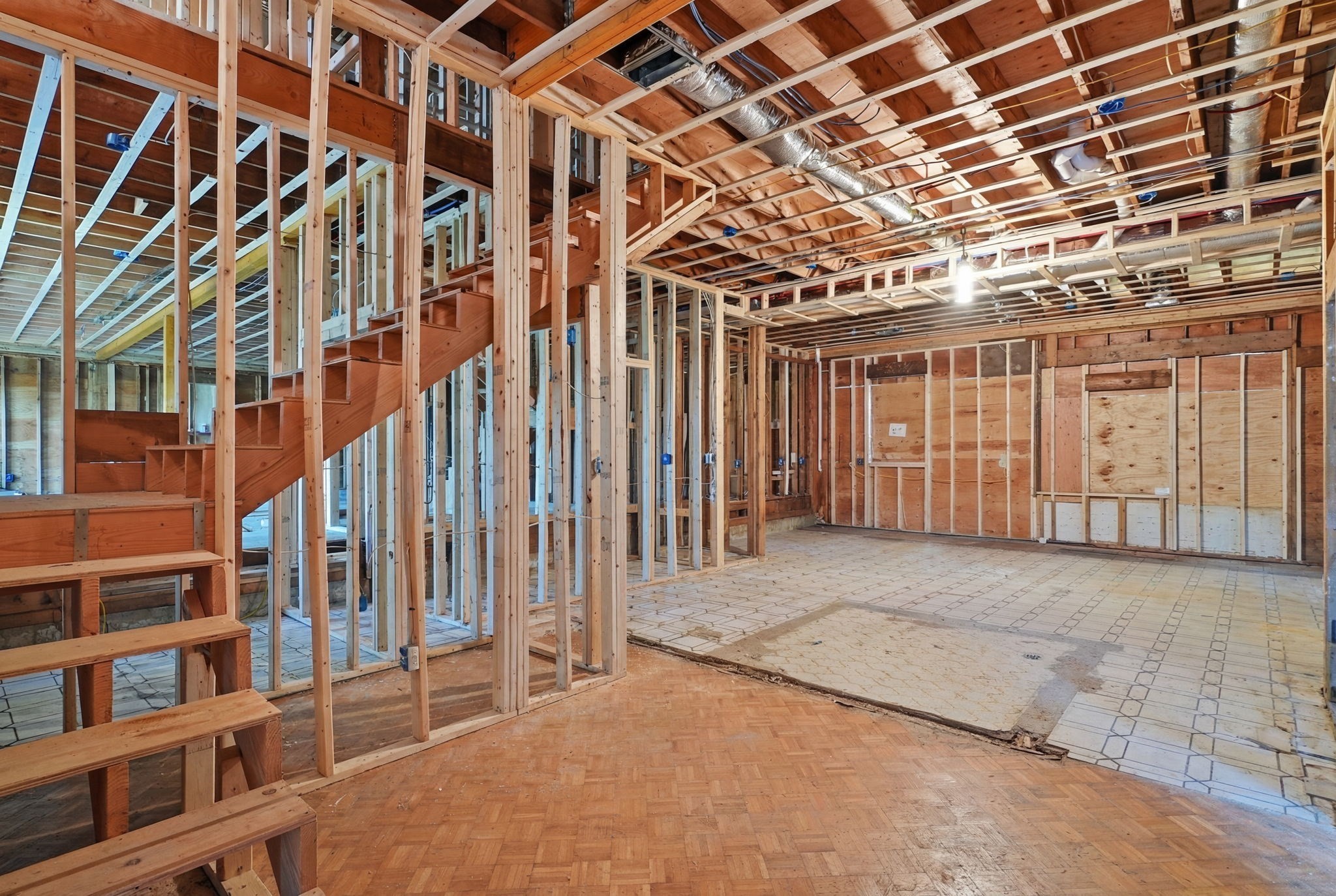200 Main St # 1 Property Photo 12