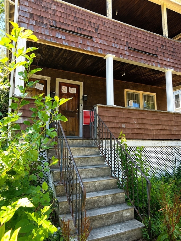84 Orchard St Property Photo 4