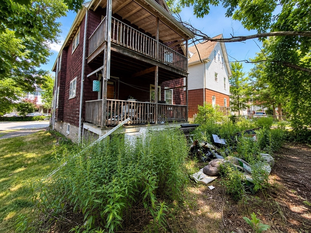 84 Orchard St Property Photo 22