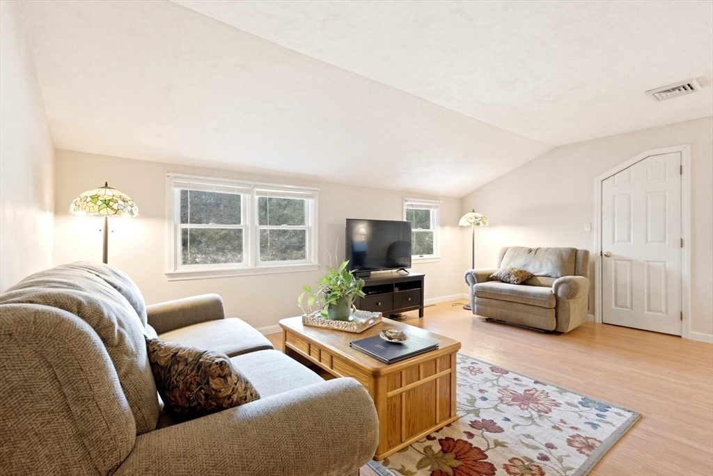 478 State Rd. Property Photo 22