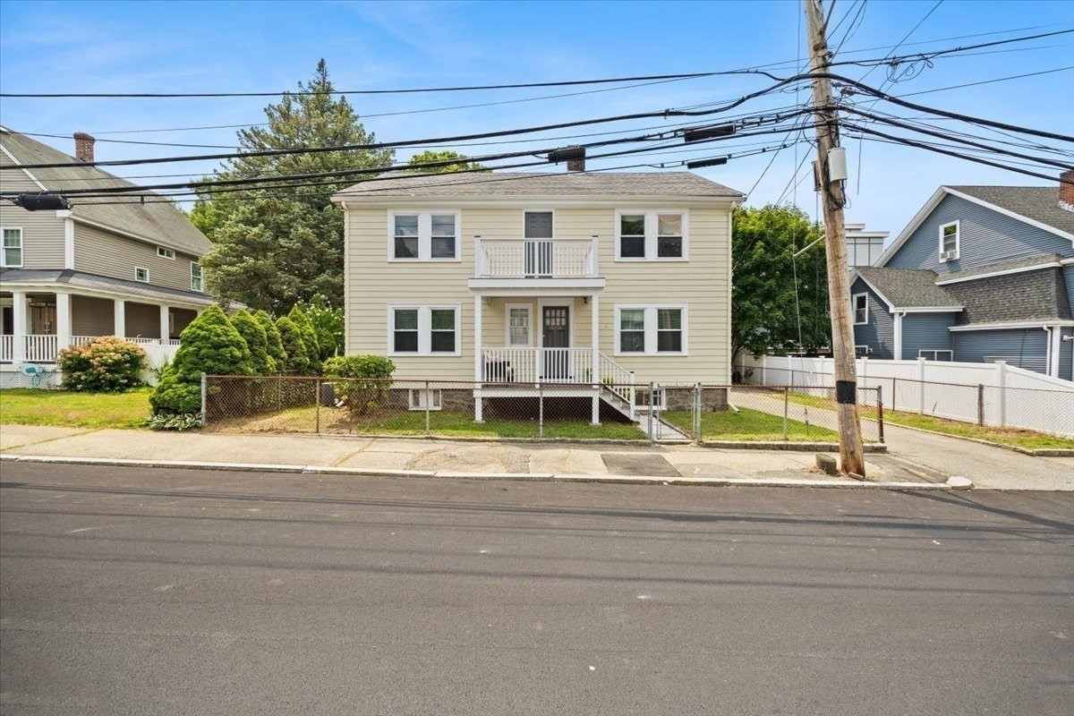 9 Billings St Property Photo 2