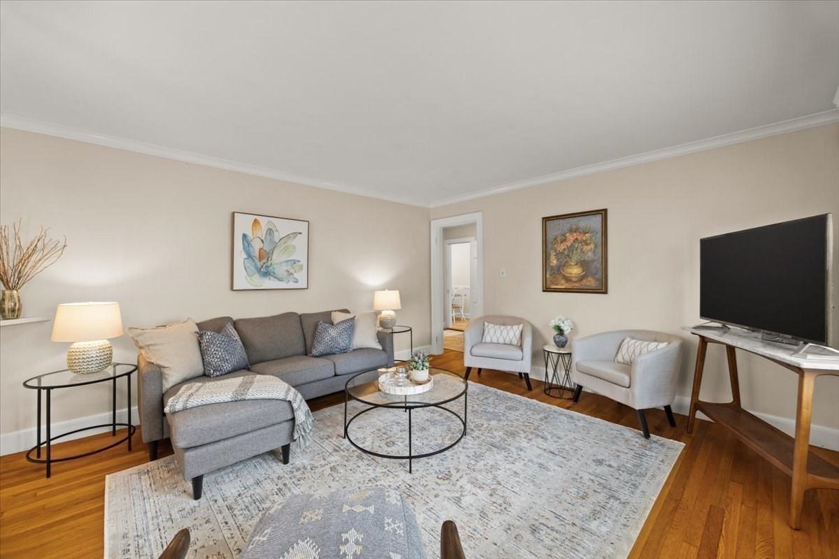 9 Billings St Property Photo 10