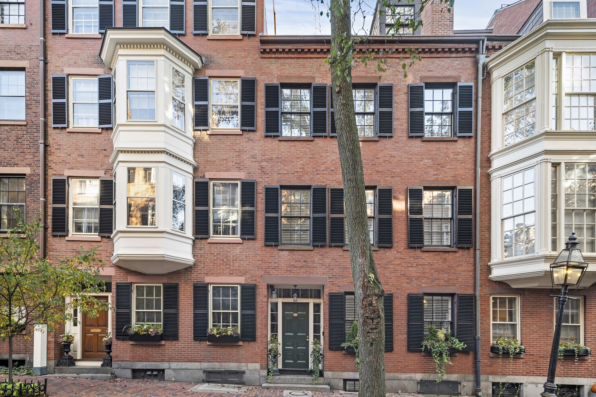54 Pinckney St