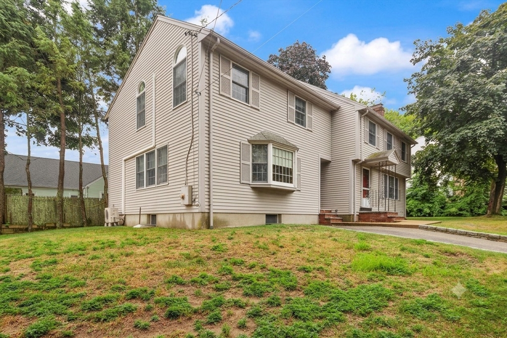 173 Vine Rock St Property Photo 2