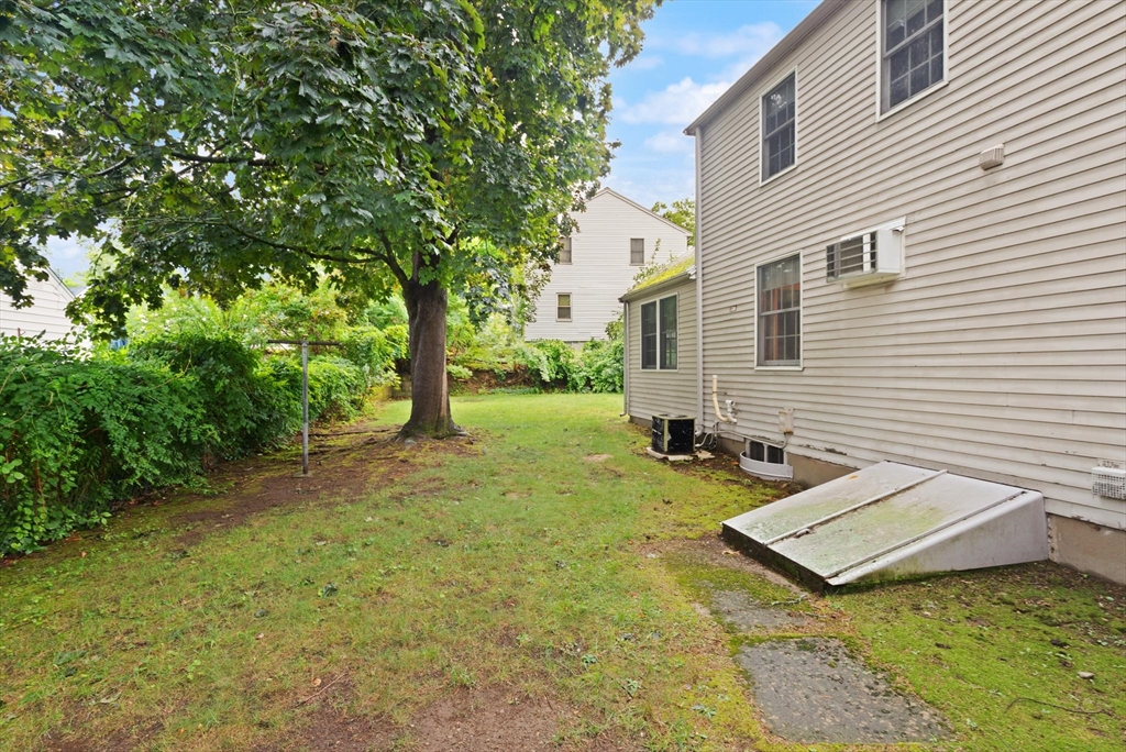 173 Vine Rock St Property Photo 32