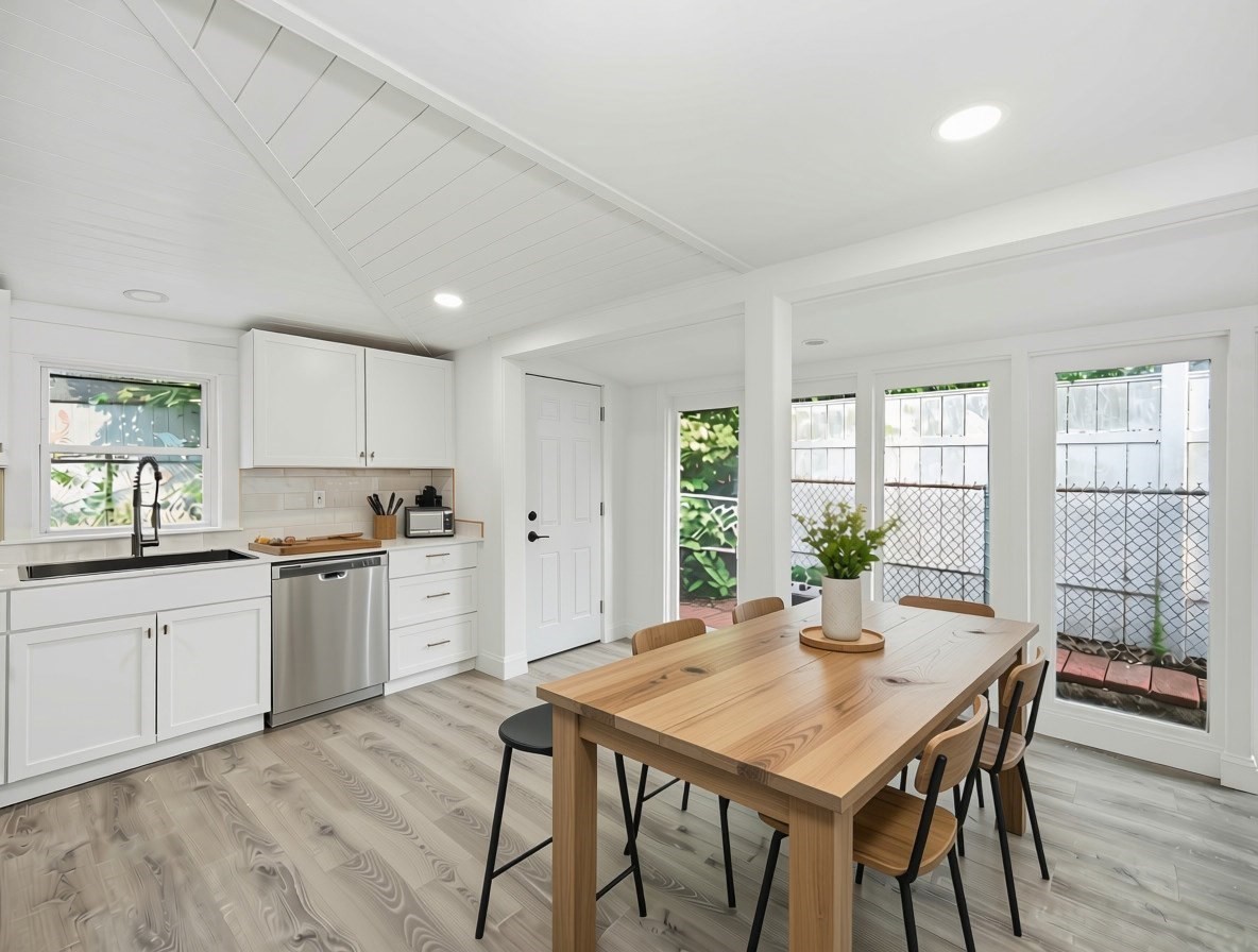 139 Spring St Property Photo 4