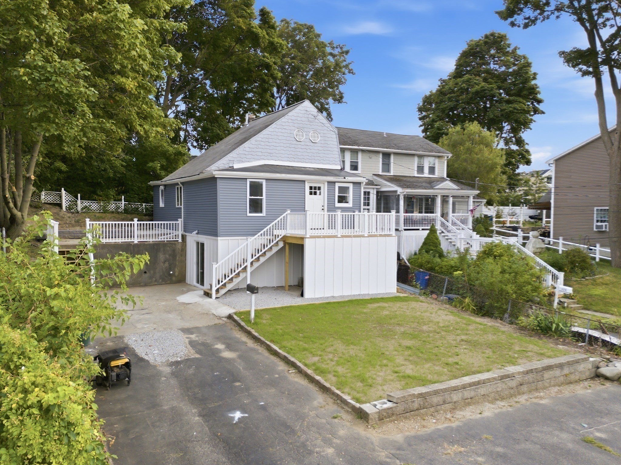139 Spring St Property Photo 26