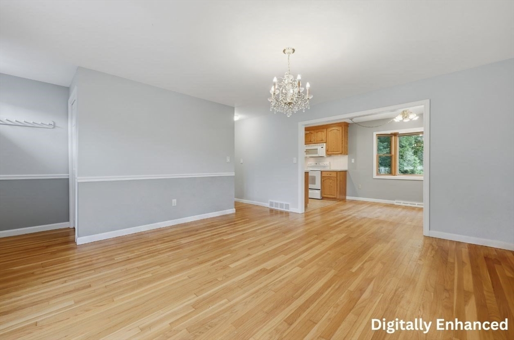 140 Crow Lane Property Photo 11