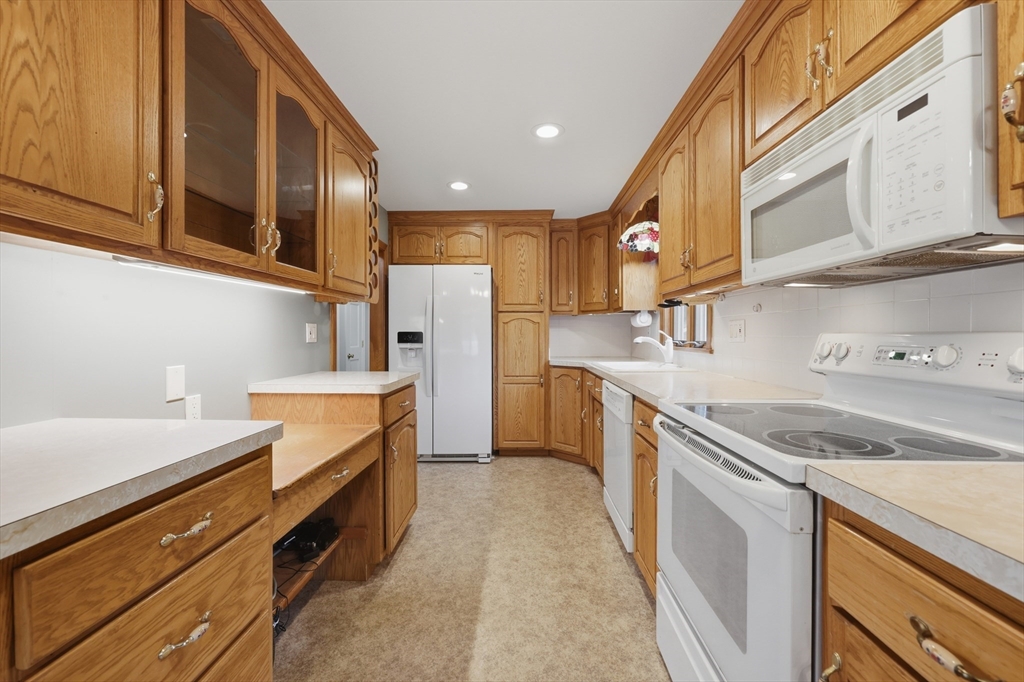 140 Crow Lane Property Photo 12