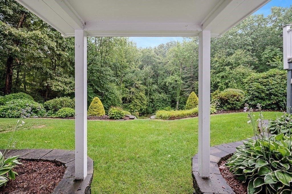 240 Meadow Wood Dr Property Photo 26