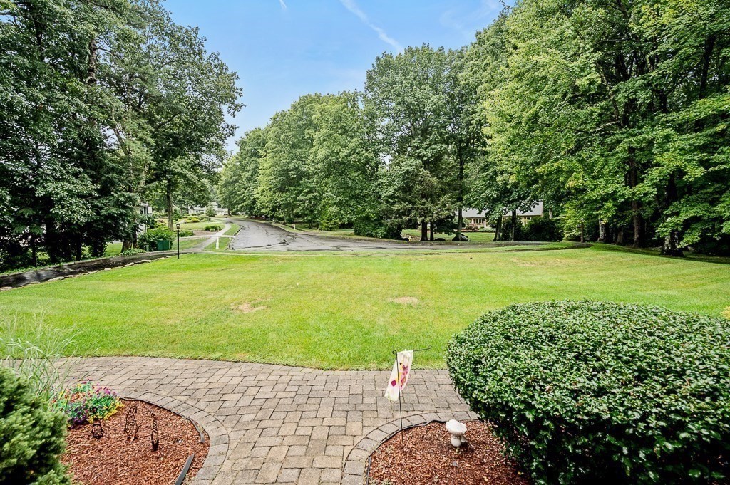 240 Meadow Wood Dr Property Photo 27