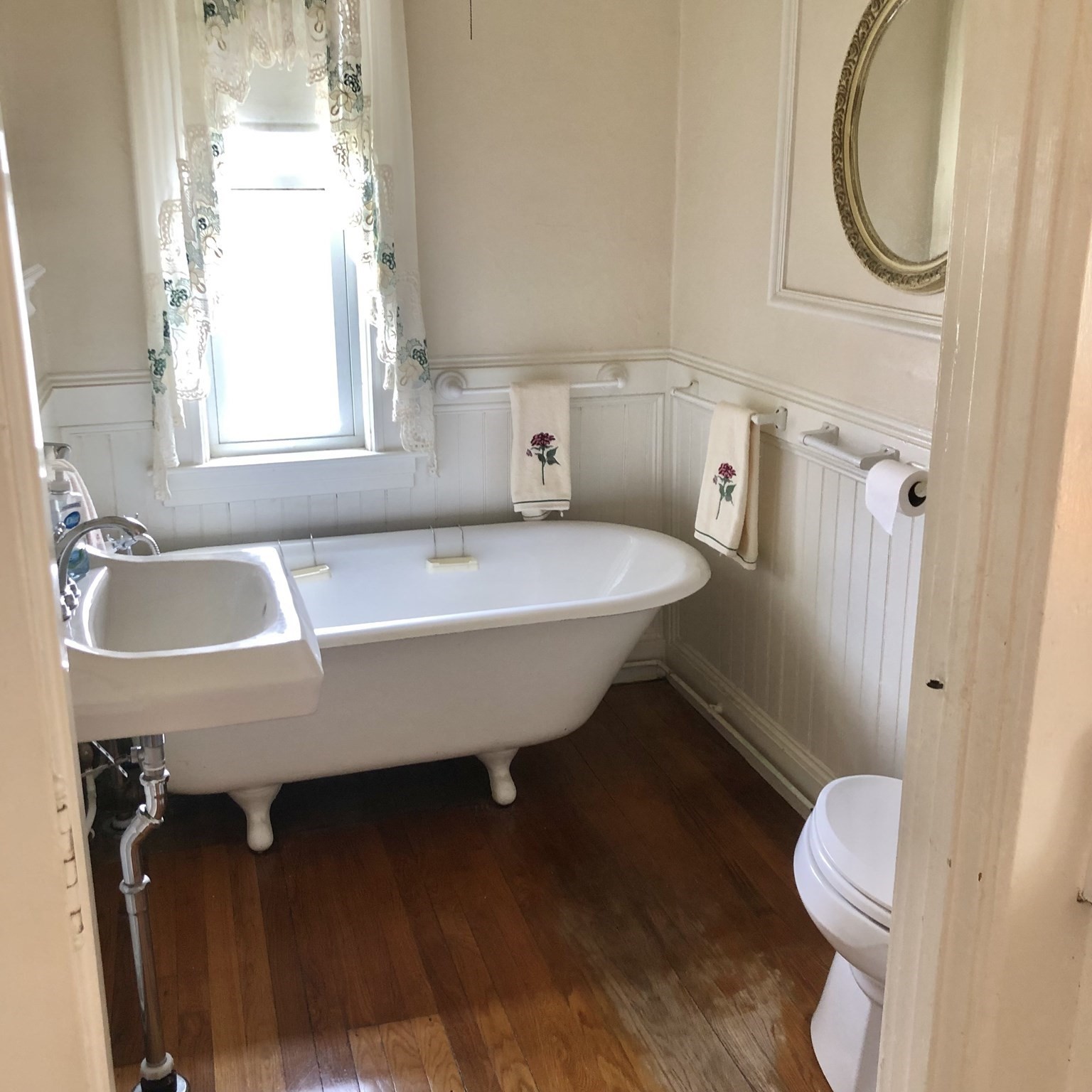 16 California Court Property Photo 17
