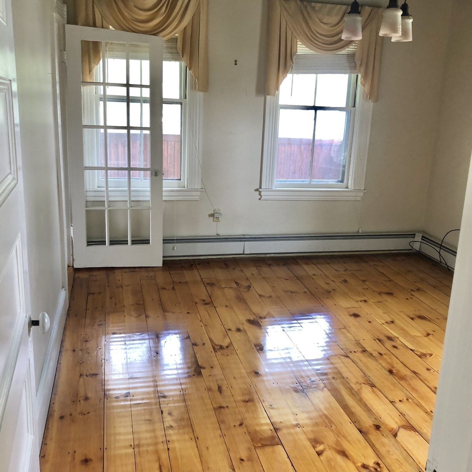 16 California Court Property Photo 27