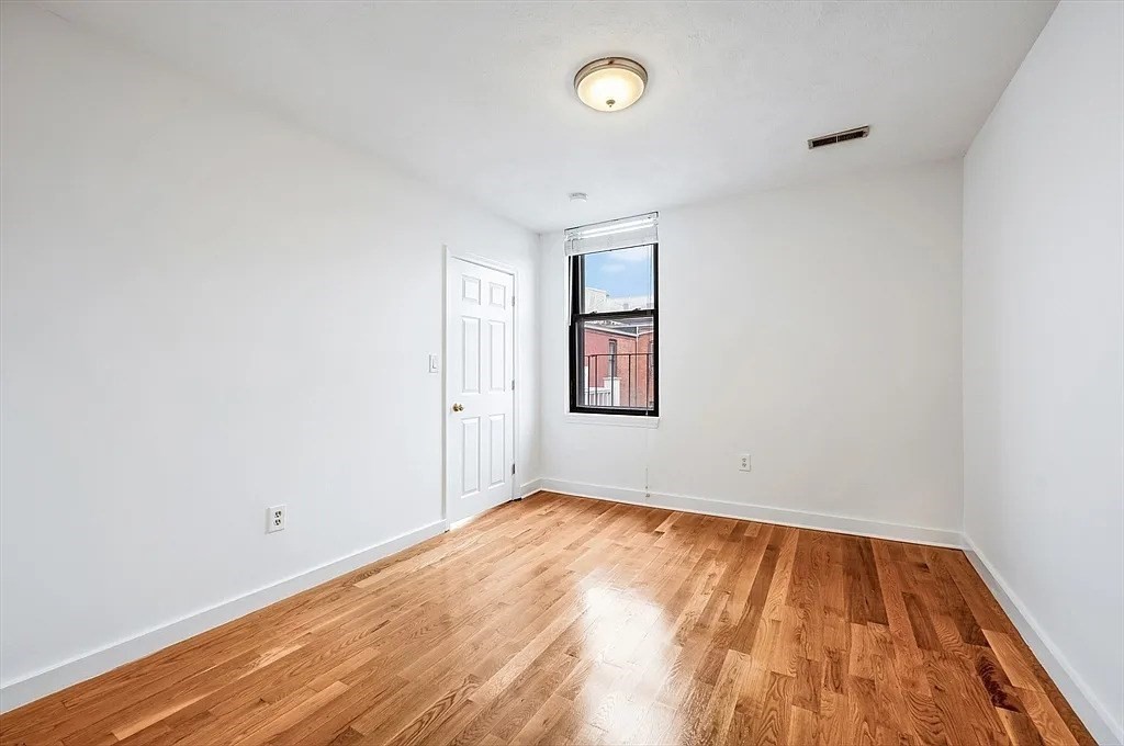 192 Athens St # 3 Property Photo 11