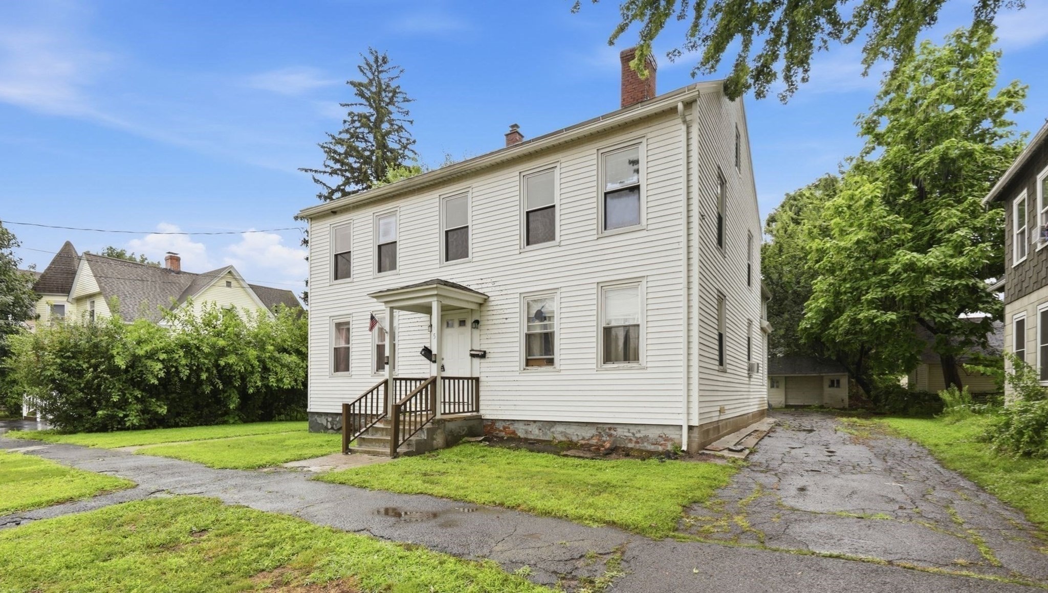 5 Princeton St Property Photo 2