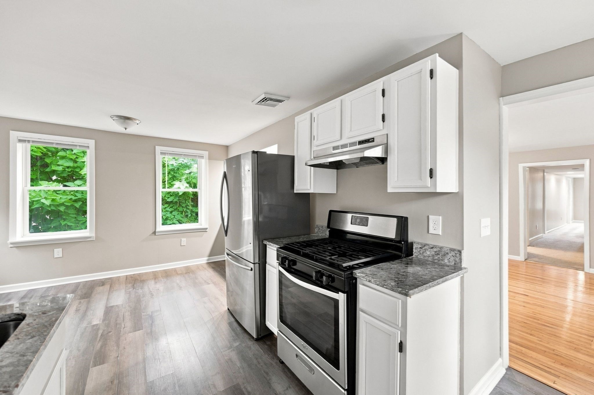 5 Princeton St Property Photo 8