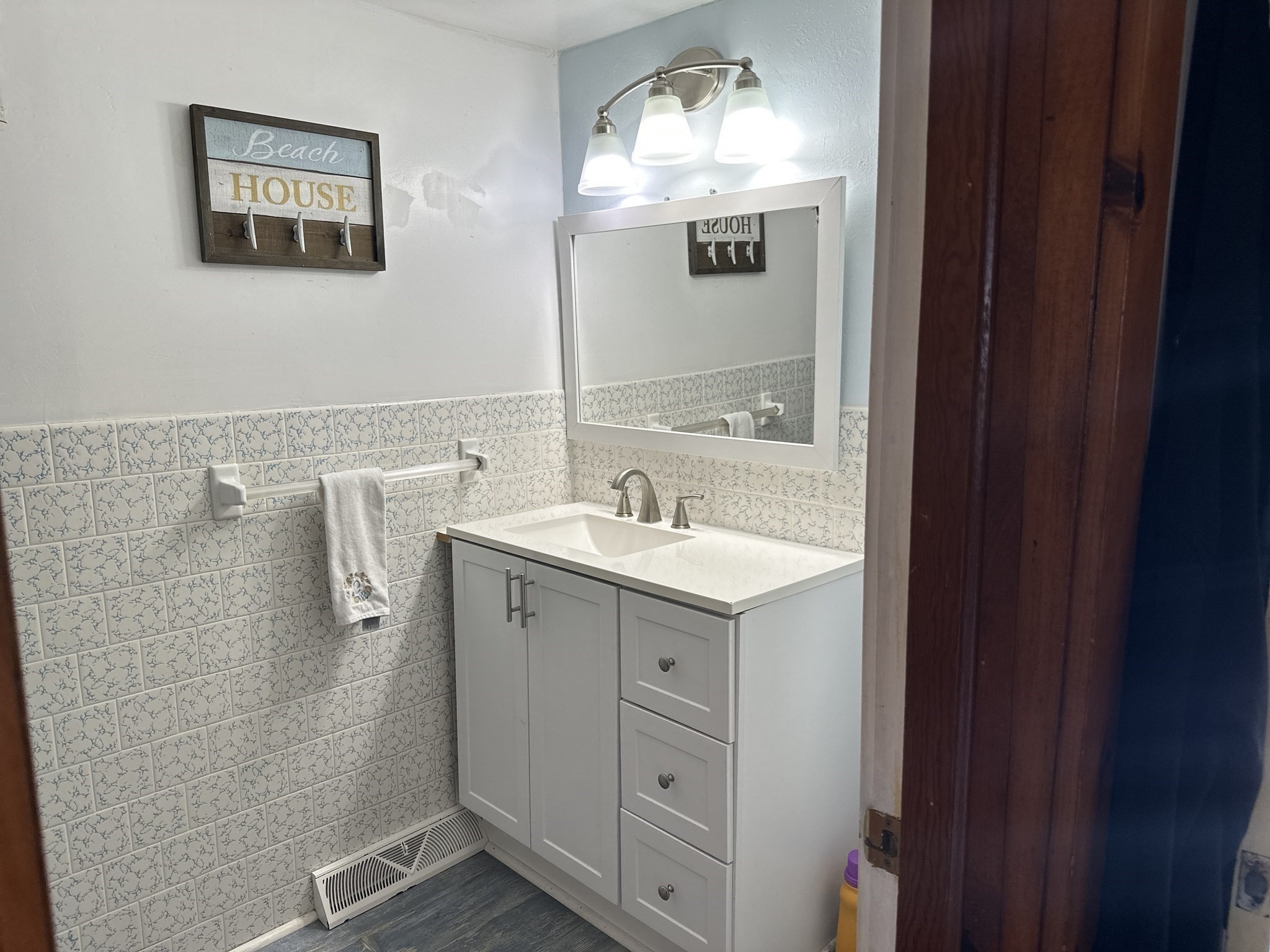 12 Waterman St Property Photo 10