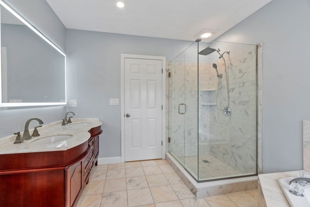 14 Lakeview Ave Property Photo 22