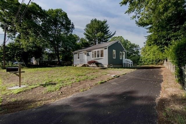 19 Nadeau Drive Property Photo 3