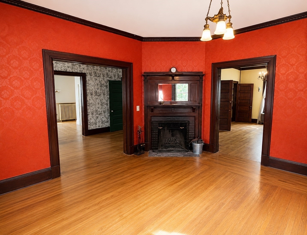 23 Summit Ave Property Photo 6