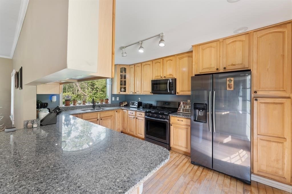 1530 Hartford Pike Property Photo 3