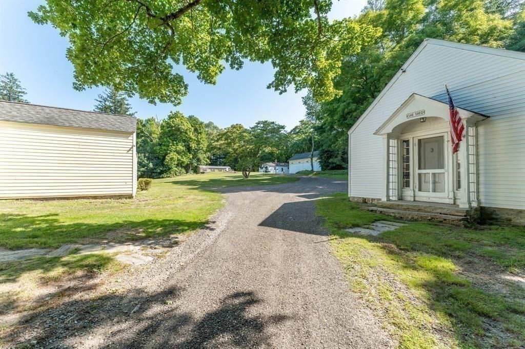 1530 Hartford Pike Property Photo 22