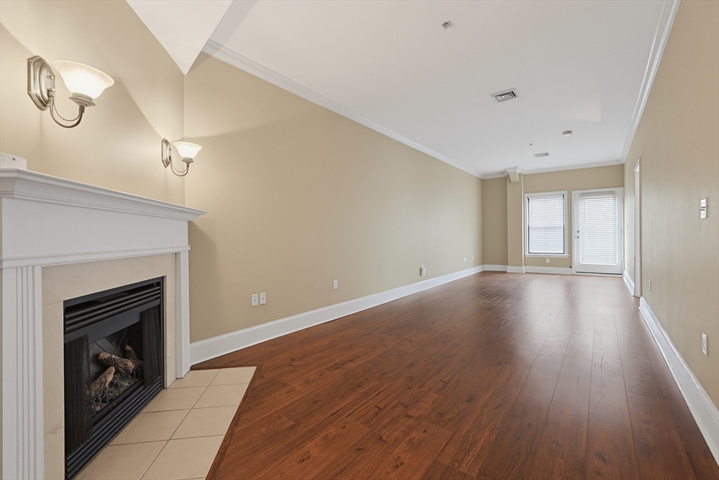 426 Mount Hope St # 308 Property Photo 3