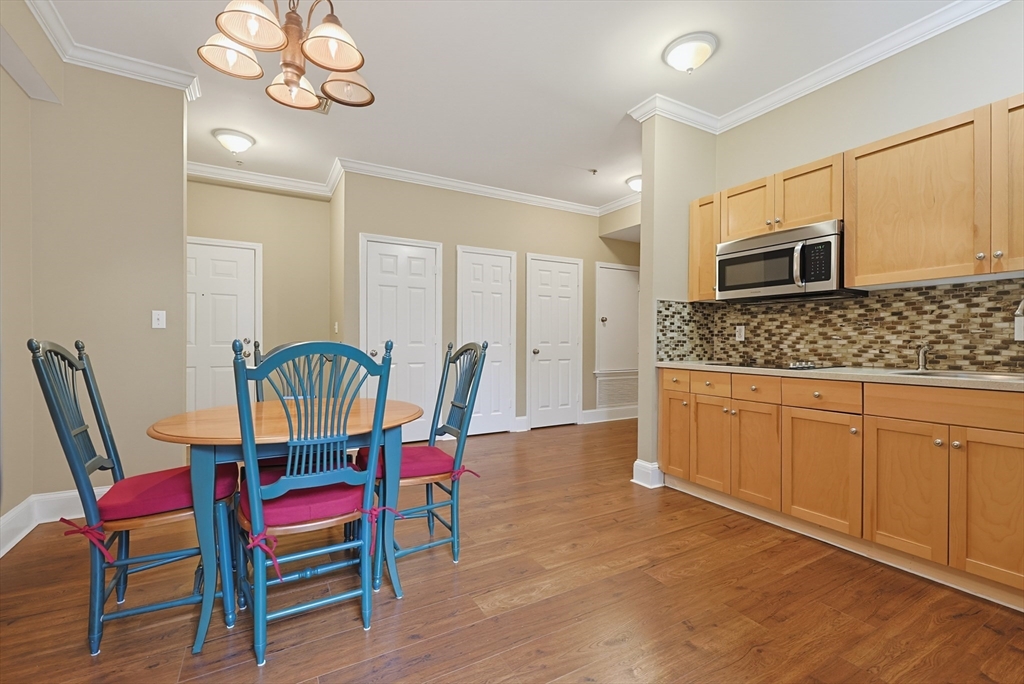 426 Mount Hope St # 308 Property Photo 11