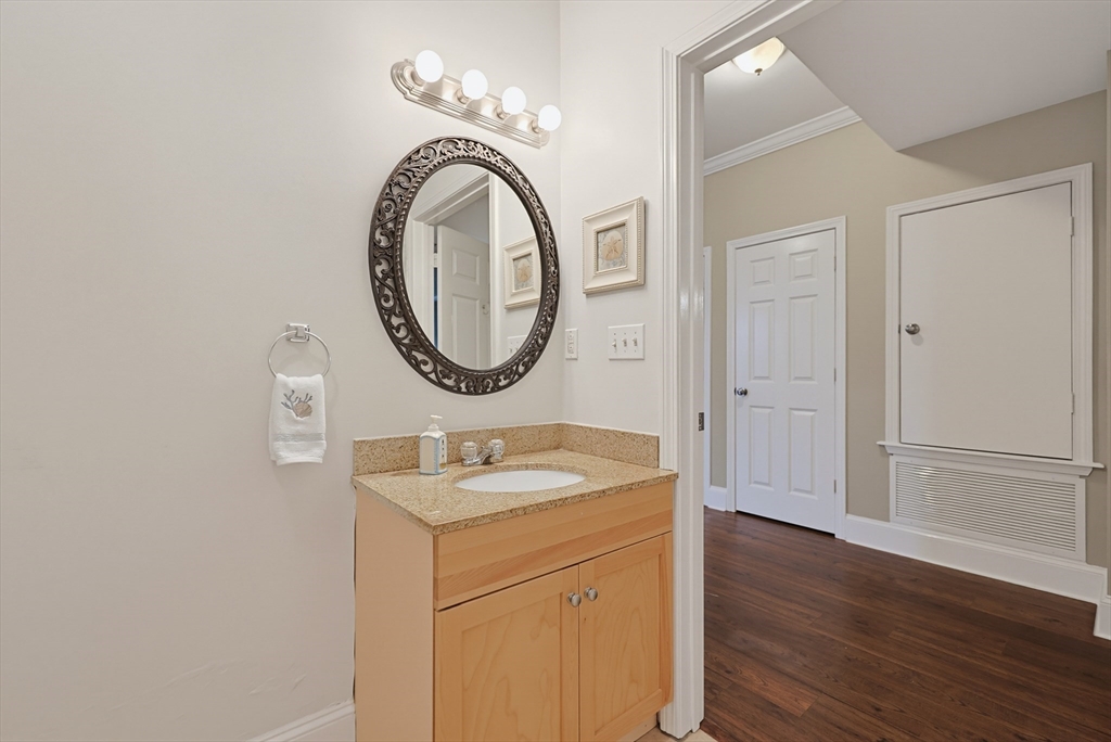426 Mount Hope St # 308 Property Photo 23